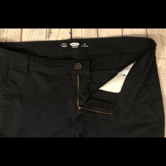 EUC Old Navy black cropped denim jeans - 14 short - Picture 6 of 7